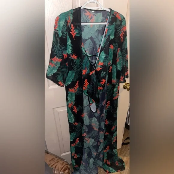 Juniors Bathing Suit & Cover Up Set (Large) - Picture 3 of 7